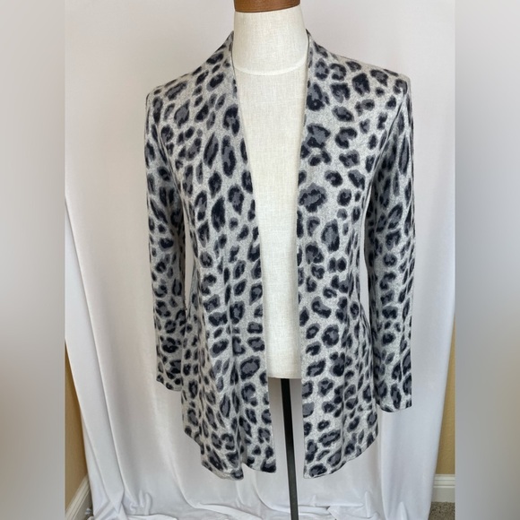 Charter Club Luxury Cashmere  Open Front Cardigan Gray Animal Print size PM - Picture 1 of 6